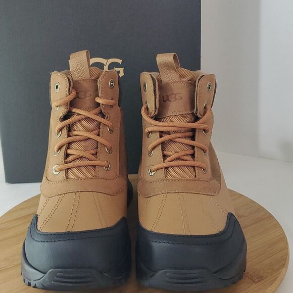 UGG Emmett Waterproof Leather Duckboot Chestnut Men's Size 9 NIB - Picture 3 of 13